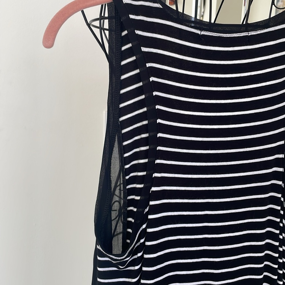 VERTIGO BLK/WH TANK TOP - Picture 9 of 10
